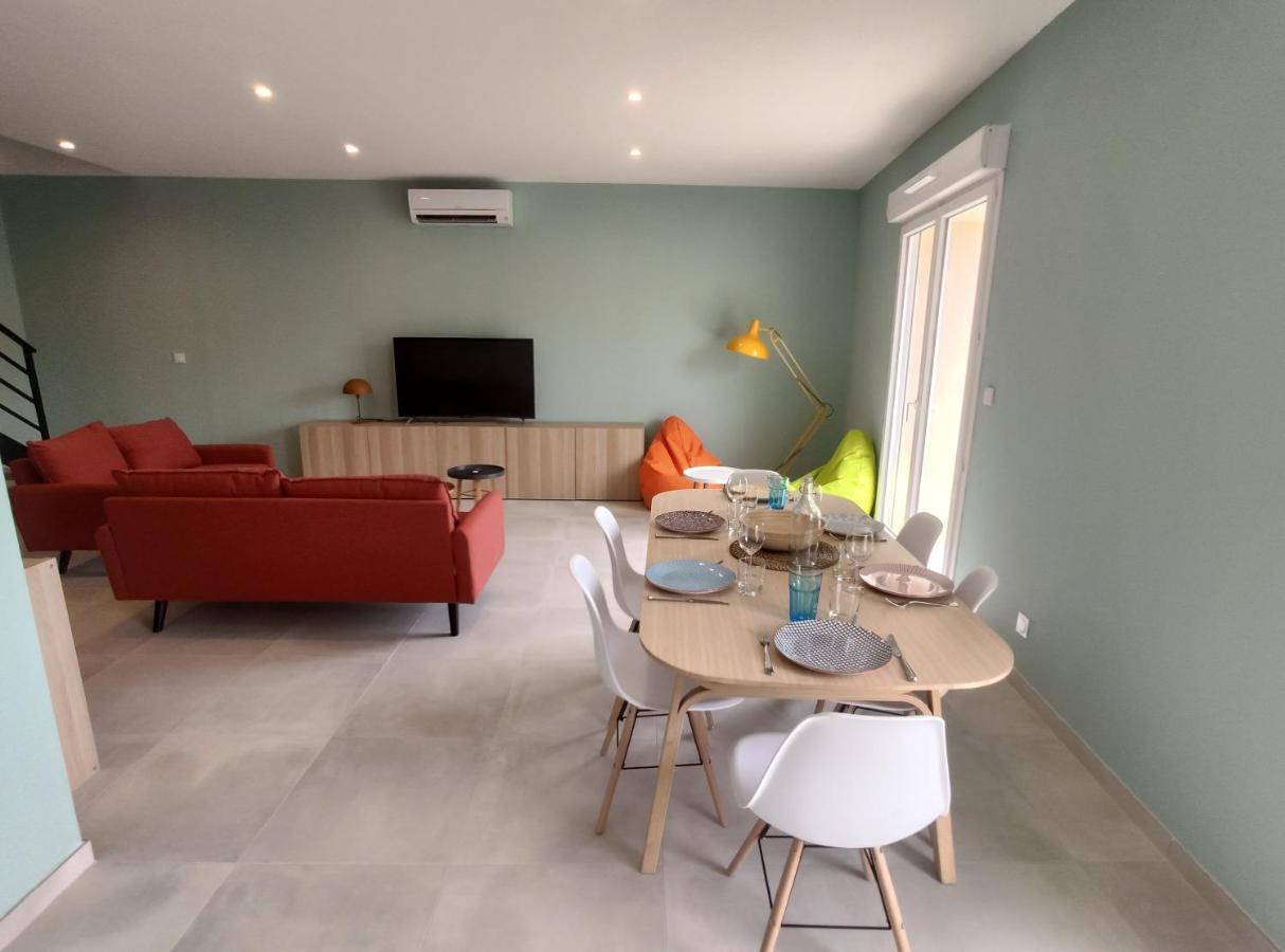 Colormix 3 Etoiles - 95M2 Plein Centre - Ensoleille Climatise Apartment Meze Ngoại thất bức ảnh
